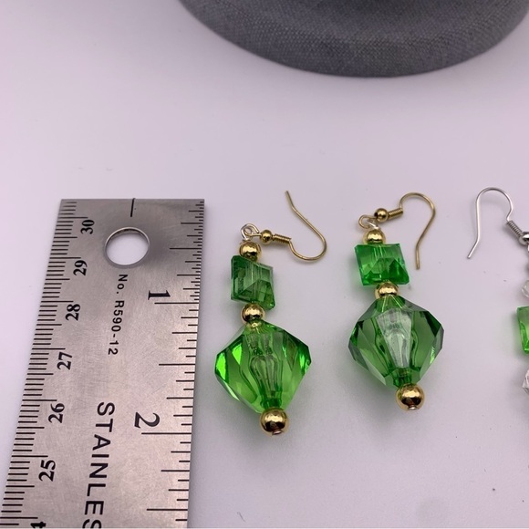 Set of Two NWOT Green Apple and Clear Long Beaded Dangle Earrings - Picture 4 of 5